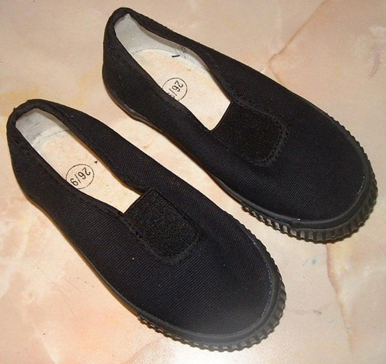 File:School plimsolls.jpg
