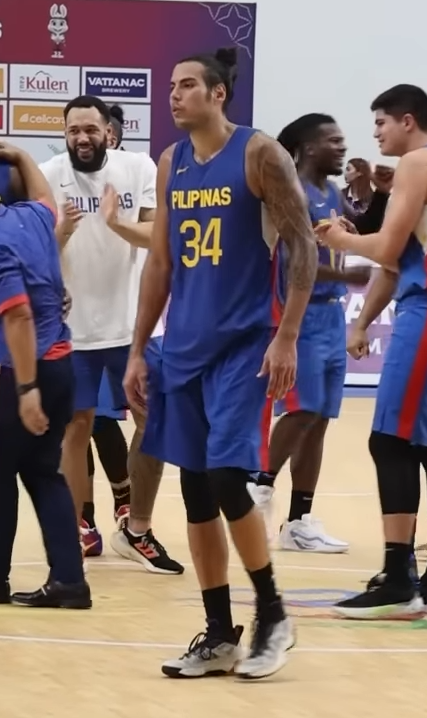 File:Philippines vs Cambodia 2023 SEA Games basketball final (cropped).png