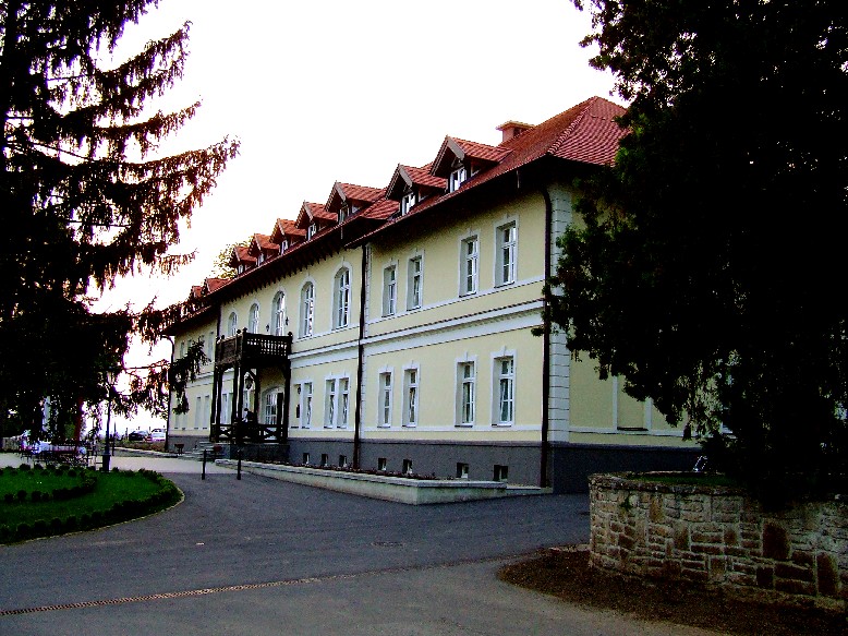 File:TarcalDegenfeld1.JPG
