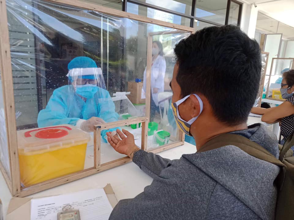 File:COVID-19 testing in Montalban.jpg