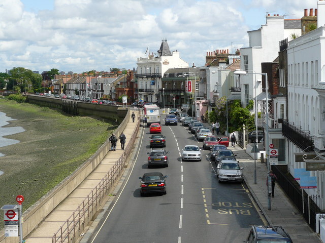 File:The Terrace, Barnes - geograph.org.uk - 1309664.jpg