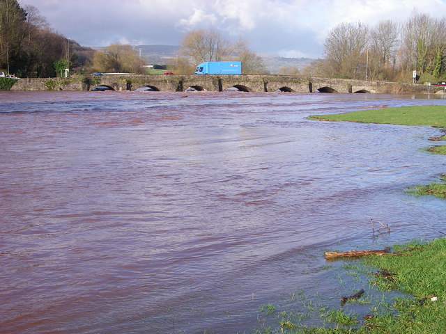 File:Usk Bridge over Dolau Meadows - geograph.org.uk - 355839.jpg