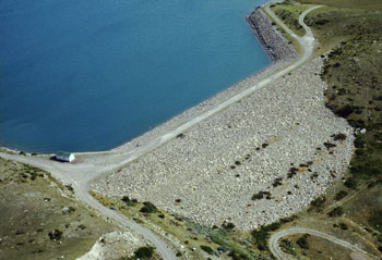 File:Willow Creek Dam.jpg