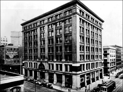 File:Historic Wells Fargo Building (85 2nd St) in San Francisco.jpg
