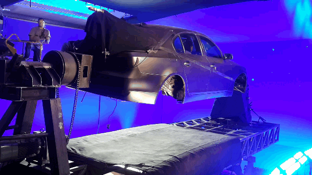 File:Rig & Gimbal Mechanical Special Effects.gif