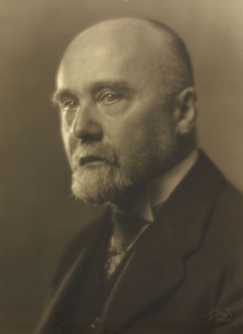 File:Walter Breisky (1871–1944) 1927 © Georg Fayer (1892–1950) OeNB 10449491.jpg