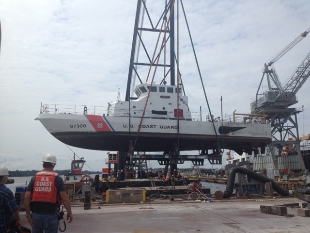 File:Coast Guard Yard dry-docks Cutter Chinook -a.jpg