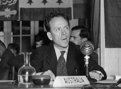File:H. C. Coombs.jpg