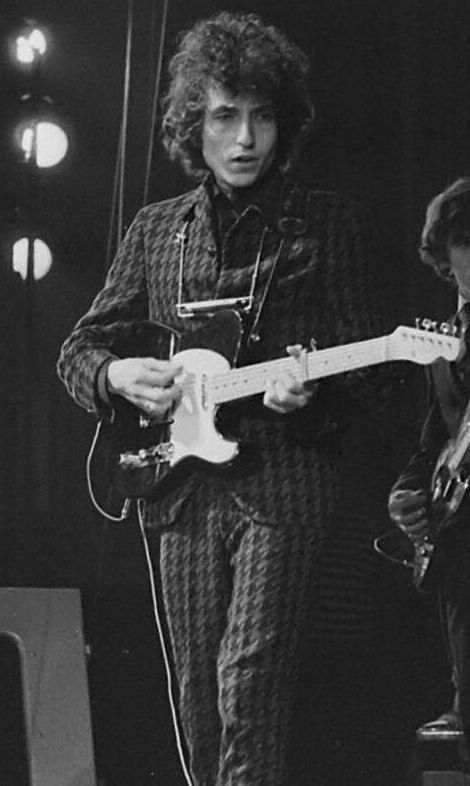 File:Bob Dylan. Olympia, 1966 - btv1b10602781d (06 of 34) (cropped) (2) (b).jpg