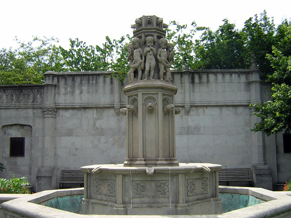 File:MellonParkFountain.jpg