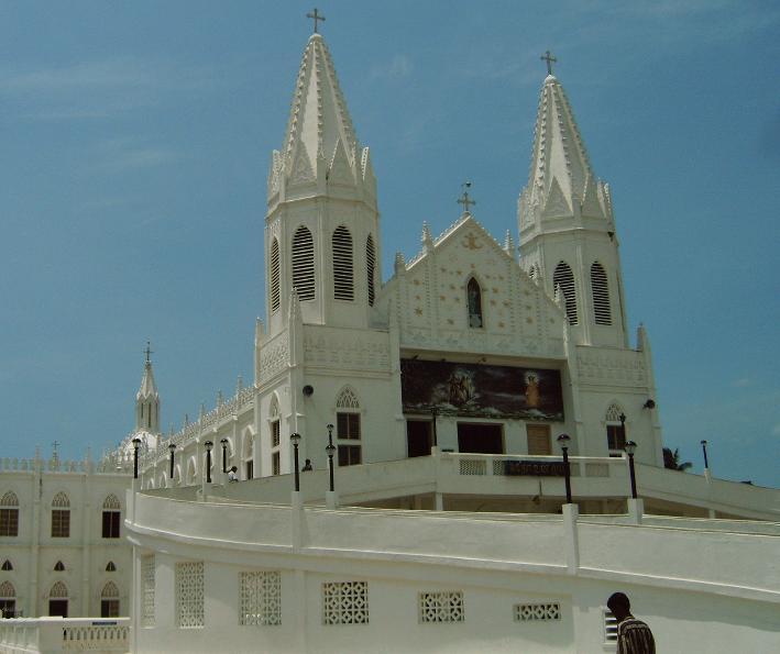 File:Vailankanni Basilica.JPG