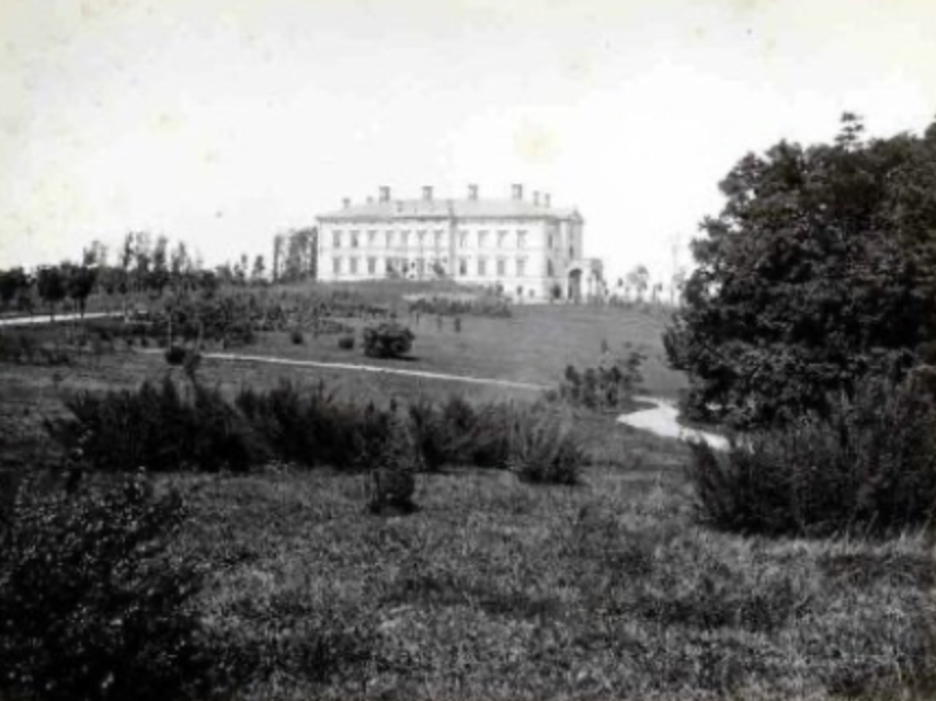 File:Schloss Tressow - ca. 1880-1890.png