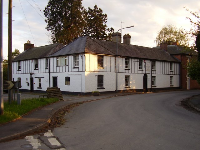 File:The Walsh public house at Llanddewi Ystradenni - geograph.org.uk - 1022408.jpg