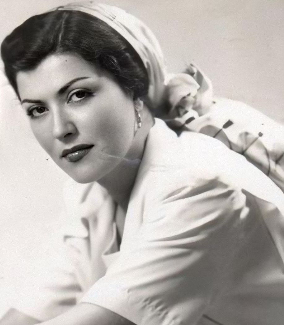 File:Gloria Marín, c.1955.jpg