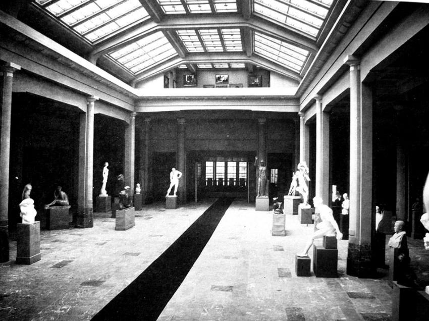 File:Horta Hall.jpg