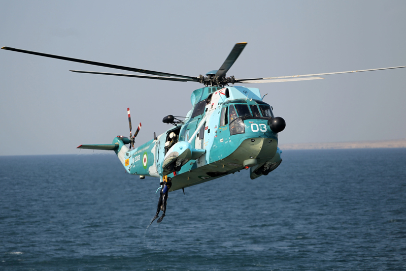 File:Iranian navy's sikorsky SH-3 sea king in velayat-90 naval exercise.jpg