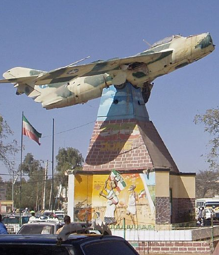 File:Hargeysa plane monument2.jpg