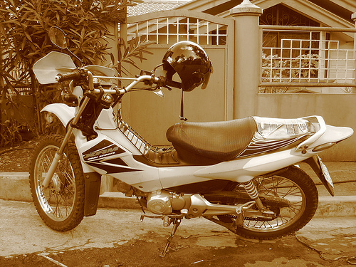 File:Honda XRM.jpg