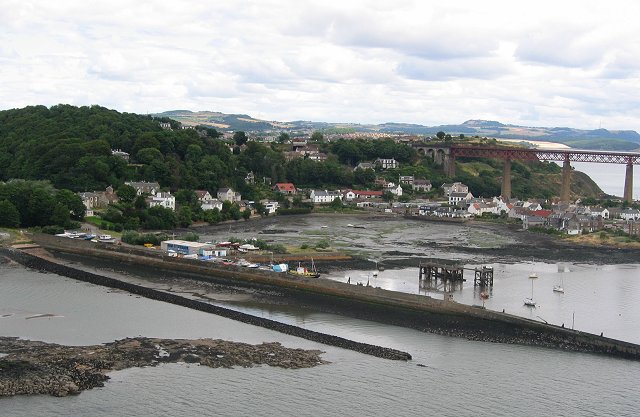 File:North Queensferry.jpg