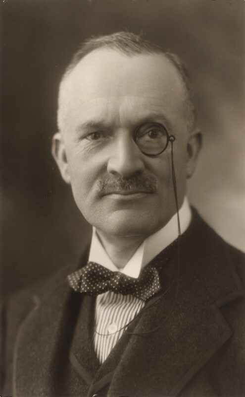 File:Leonard Molloy in 1923.jpg
