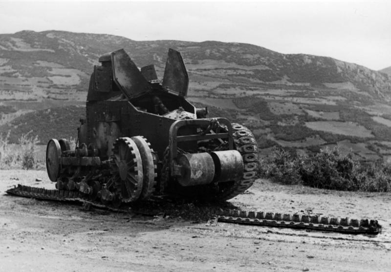 File:Bundesarchiv Bild 146-1973-035-12, Jugoslawien, zerstörter jugosl. Panzer.jpg