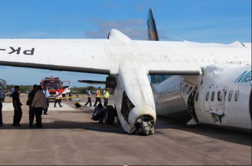 File:PK-MZO after crash in Kupang.jpg