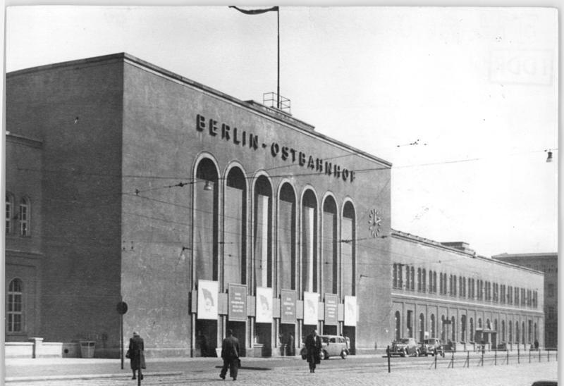 File:Bundesarchiv Bild 183-24025-0003, Berlin, Ostbahnhof, Hauptportal.jpg