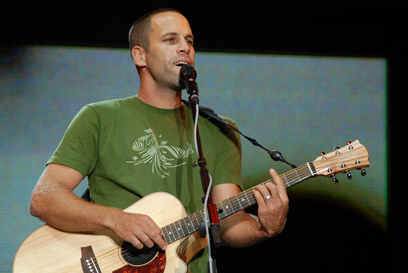 File:Bonnaroo08 jackjohnson2 lg.jpg
