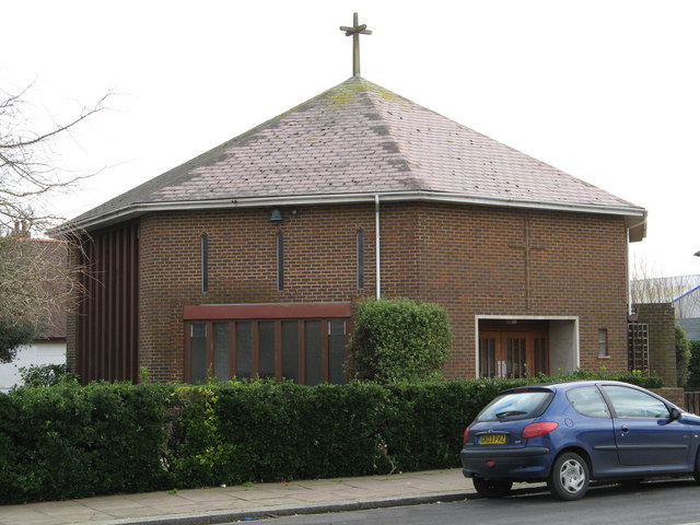 File:Emmanuel Church, Worthing - geograph.org.uk - 2481127.jpg