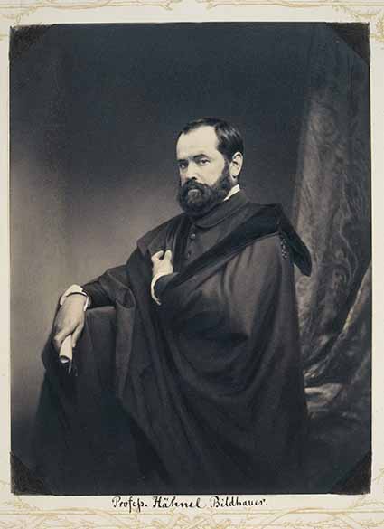 File:Ernst Julius Hähnel - Bildhauer.jpg