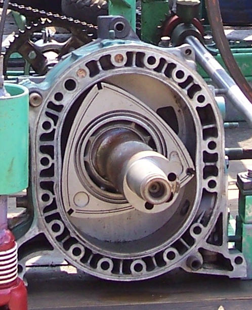 File:Wankel Rotary Engine from Mazda RX-7.jpg