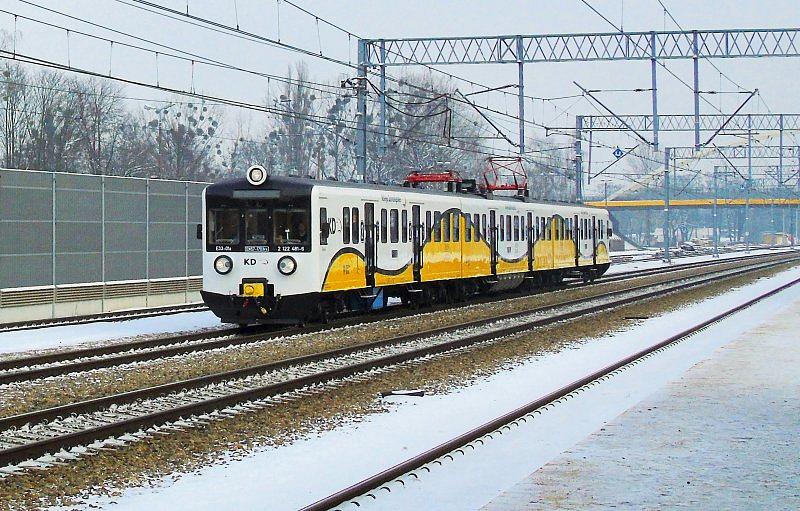 File:EN57-1703 (1), Grodzisk Mazowiecki, 2017-01-19.jpg