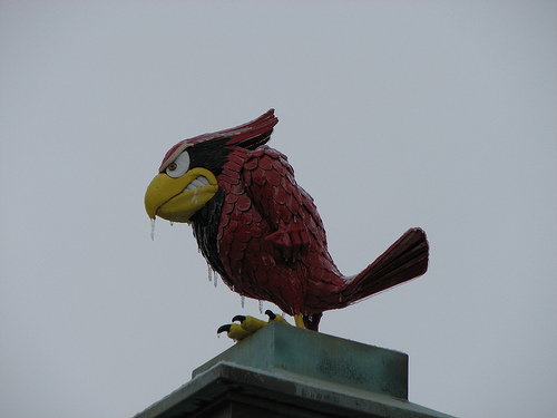 File:ReggieRedbirdStatue.jpg