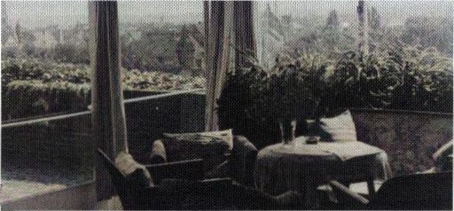 File:Villa Wolf Guben Interieur 01.jpg