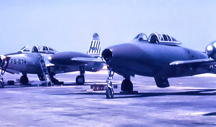 File:492d Fighter-Bomber Squadron - Republic F-84G-2-RE Thunderjet - 51-9674.jpg