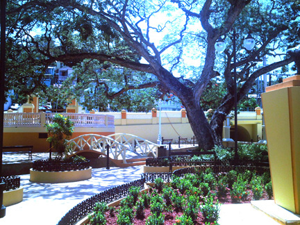 File:Aguadilla El Parterre.jpg