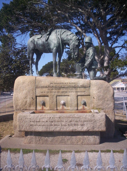 File:Port Elizabeth Horse Memorial.jpg