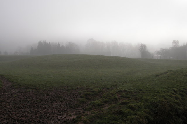 File:Mound at Dixton, Monmouth - geograph.org.uk - 305745.jpg