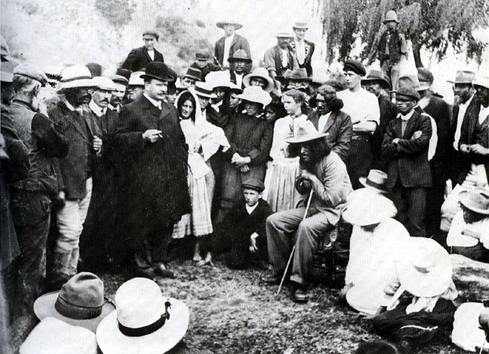 File:Rua Kenana meets with NZ PM Joseph Ward.jpg
