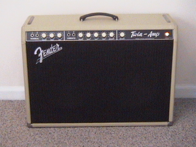 File:Blonde twin-amp.jpg