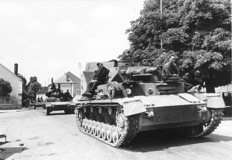 File:Bundesarchiv Bild 101I-055-1599-31, Frankreichfeldzug, Panzer IV.jpg