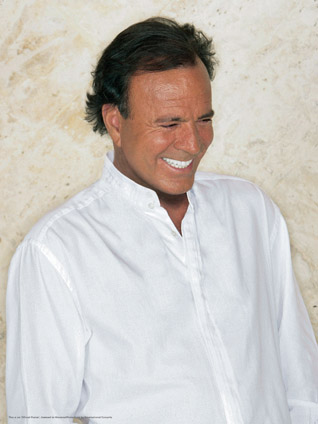 File:Julio Iglesias08.jpg