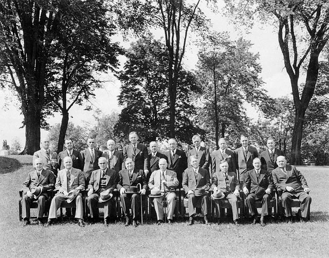 File:16th Canadian Ministry.jpg