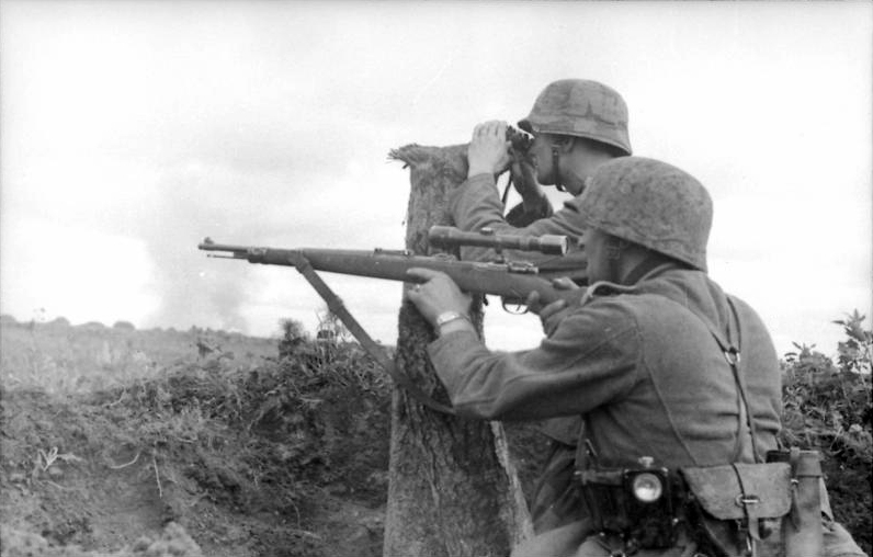 File:Bundesarchiv Bild 101I-216-0417-19, Russland, Soldaten in Stellung.jpg