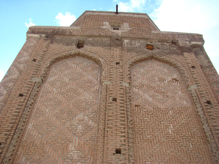 File:Gonbadsorkh8.jpg