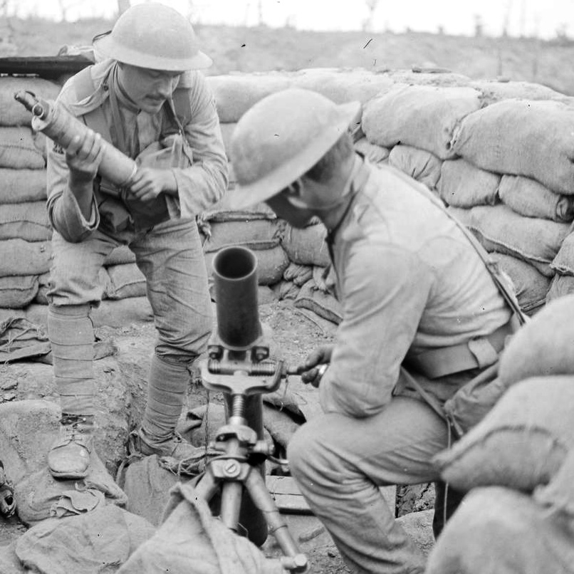 File:PortugueseLoadingStokesMortarWesternFront.jpg