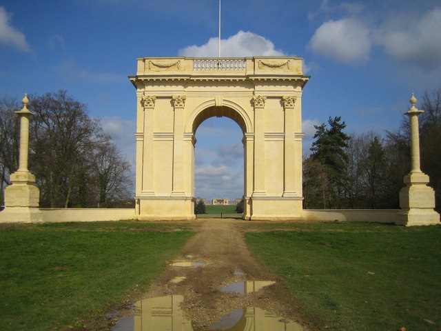 File:Stowe Corinthian Arch.jpg