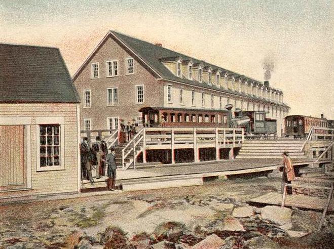 File:The Summit House, Mount Washington, NH.jpg