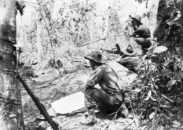 File:2-43rd Battalion Bren Gun position on Labuan 13 June 1945.jpg