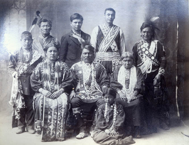 File:Winnebago Indan Congress Members.jpg